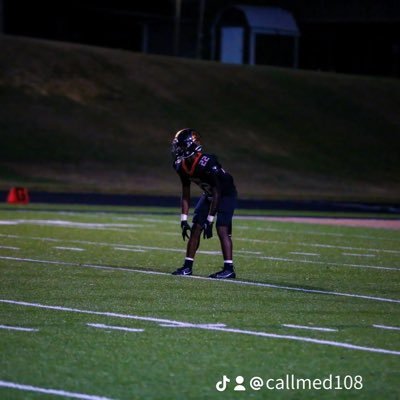 Gladewater,tx|| Ath SS/ Rb|| 5’11 ,175// class of 2027 beach/200/squat/305/clean/225/ gladewater high school/40 time 4.59