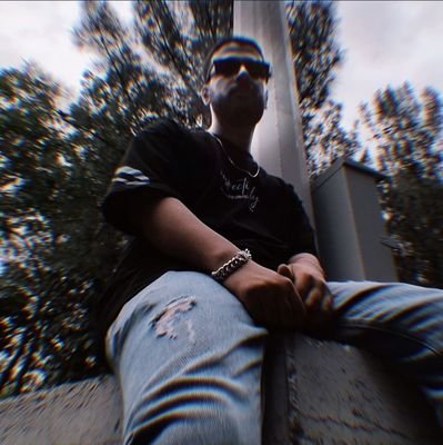 1AminSoori's profile picture. 