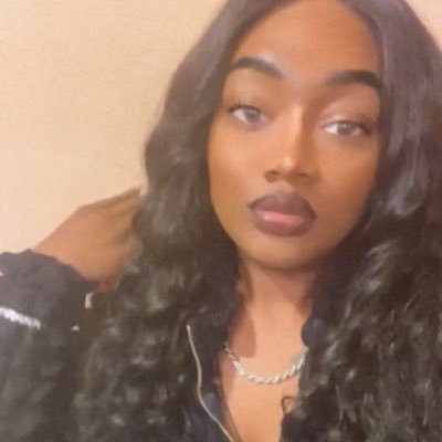 𝓤𝓝𝓢𝓣𝓞𝓟𝓟𝓐𝓑𝓛𝓔 🤚🏾👑 | 27 🌹 | SC: Takearealchance | IG: _iammarley.xx | Scorpio ♏️