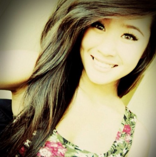 zharmelachua's profile picture. Maurine Zharmela B. Chua. BTW, B is for Blanchien. | 21 | College d'Harcourt | Chinese + Parisian = Chisian. | Sarcastic.