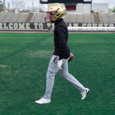 Harnett Central High | 17 years old |’2026 Wide Receiver | 5’3 | 135 | Head Coach:Cory Barnes |email:yungboiiti@gmail.com | 910-658-5363