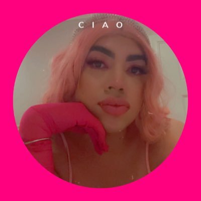 Nicki Minaj inventó el rosa y nací yo. 💖 cancer ♋️ Kenini rosa  LA 🌴