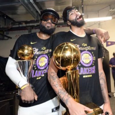 lakers and jets Stan🥼bitch taker and ball knower. 💨come correct or dont come at all. Anthony Davis is better than your favorite player 🧾