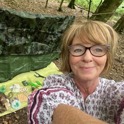 Certified Outdoor Mental Health & Therapeutic Forest Approved Practitioner, Children’s Centre & SEN support background. All views my own #outdooredchat