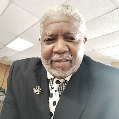 JonathanMo32641's profile picture. 