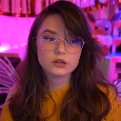 bree-uh-lee | I sing and do voices | twitch partner who streams MTThF 5 pm pst
