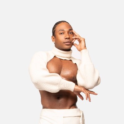 Poet | Creative Conceptualist | Personal Trainer | Host of the @braidboydiaries 🎙| CEO of Saturn Return Studios | 𝕀𝕘 https://t.co/4QMPcTYSVt