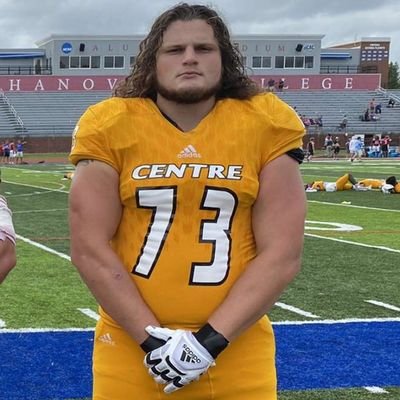 Centre College Football '23
                                       6'3 305 OL,40: 5.0, Clean: 335, Jerk: 325, Squat: 545, Bench: 325,email: zach.reiners0@gmail