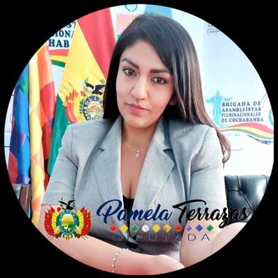 Orgullosamente mujer boliviana y comerciante, comprometida con la justicia, la soberanía y la Revolución Democrática y Cultural
