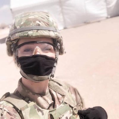 proud us army… love dogs and hiking and not a lover of the spider’s. Please if you’re thinking of adding me up first ask yourself if you’re a gentleman 👌