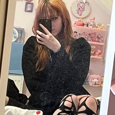 Twitch Streamer (EU, PC Gamer, 20, Goth) My Socials and Twitch is linked below! (Personal account - @WingedValkyPriv)