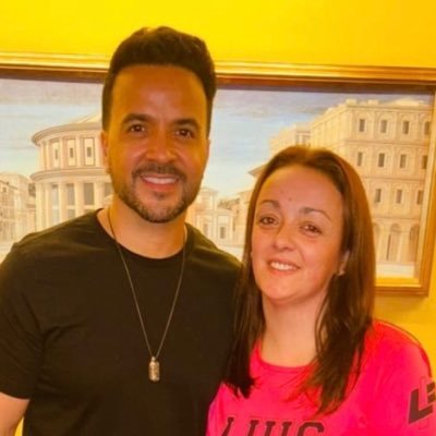 Solo quiero ser espejo de mis sueños. 🎶  Soy super fans de @luisfonsi 😍Perfil para el fansclub  @fonsisangels 😇 Muy enamorada de mi hijo #PatricioHugo 💖