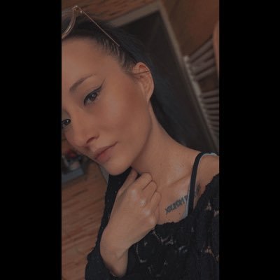 𝑃𝑙𝑒𝑢𝑟𝑒 𝑢𝑛 𝑏𝑜𝑛 𝑐𝑜𝑢𝑝, 𝑟𝑒𝑙𝑒̀𝑣𝑒 𝑡𝑜𝑖, 𝑒𝑡 𝑟𝑒𝑡𝑜𝑢𝑟𝑛𝑒 𝑎𝑢 𝑐𝑜𝑚𝑏𝑎𝑡.