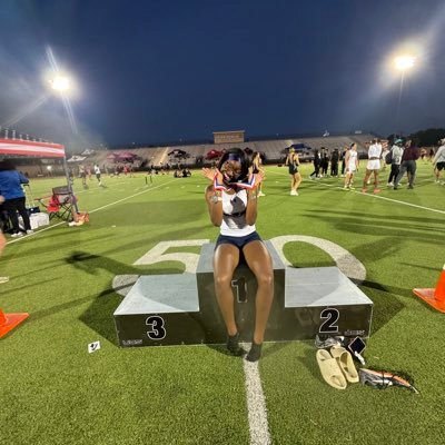 Stony Point High school TXC 3.8/4.6 GPA 4x200,4x100,200