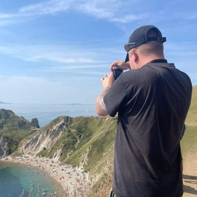 Photographer | All photos are my own | Nature and outdoor lover 📸 Follow my journey | (England) | Gamer