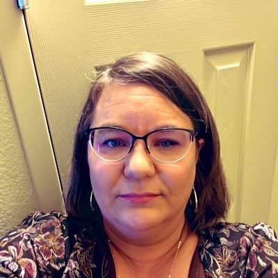 SuzieScholl's profile picture. 