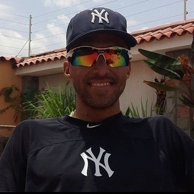 Fisioterapeuta en formación🙌💪
Amante del béisbol, Yankees y Caraquista Soy ⚾
Mantente Fuerte...Vivir, Invertir y Compartir 🍀🍀🍀💵💵💵