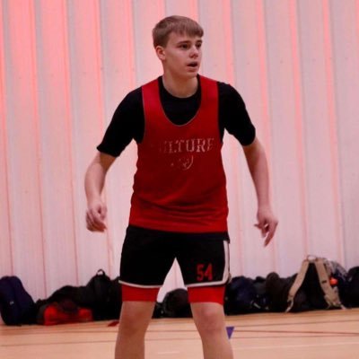 S848933389's profile picture. 6’2 180 2028