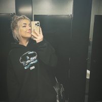 𝔮𝔲𝔢𝔢𝔫 𝔟𝔦𝔱𝔠𝔥 (@dudeitsuno) 's Twitter Profile