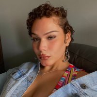 A L I A (@theedemure_) 's Twitter Profile