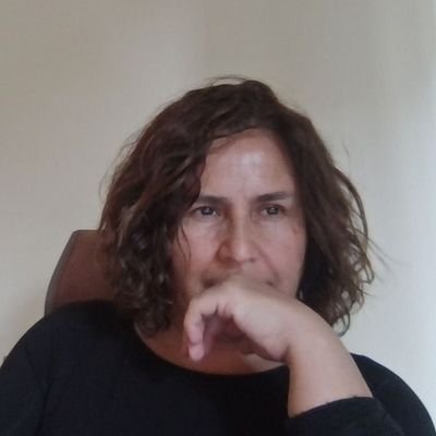 Dra Ciencias Sociales..
NADIE HIJA DE NADIE DUEÑA DE NADA Corazón valiente y divergente
Ex Pdta.@RedInvestChile..
Ex Pdta.@FEDCOLPROF
Ex Pdta. @colesociologos
