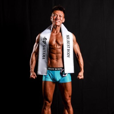 ホームジム作りました。座右の銘は「他尊心」「不悪口戒」「一念通天」。みんなで一緒に筋トレ頑張りましょう。2025年は自転車の短距離TT練習を通じてボディメイク(脚)の強化を画策しています。