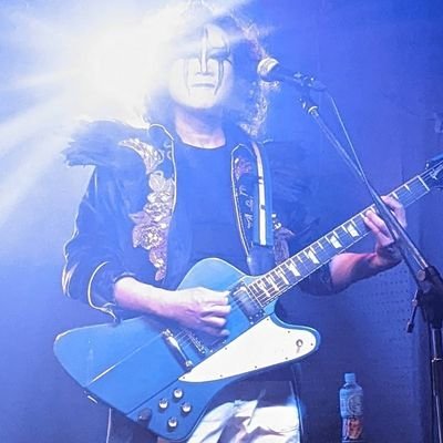 長崎に突如現れた謎の悪魔軍団
構成員は長崎で様々な音楽活動しているミュージシャン達！

聖飢魔IIのコピーバンド


「聖鬼滅」

11月14日のとあるイベントを皮切りに布教活動を開始しました。
ライブ、コンサート、イベント等随時募集中


構成員は貴方の知り合いかもしれない…