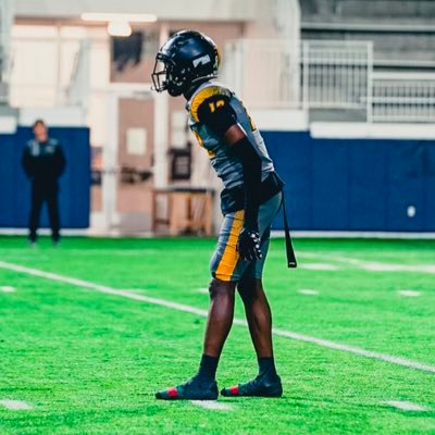 C/O 26 6’1 180 DB @ St. Frances Academy Flim: https://t.co/7XZmCbCBdC Email: Khmaribing@yahoo.com c/o 26. gpa:3.9