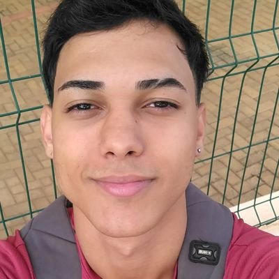 leozeradamassaa's profile picture. odeio Twitter