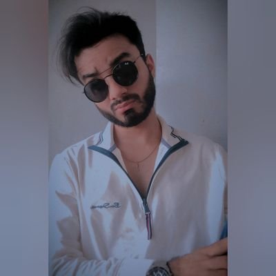 SiguenzaJeffry's profile picture. I wonder  what  it's Like to be loved by you