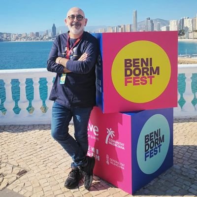 Escribo sobre la historia de Eurovisión en https://t.co/f47KAvlZXc y formo parte del hub de eurofans: @revolucionESC