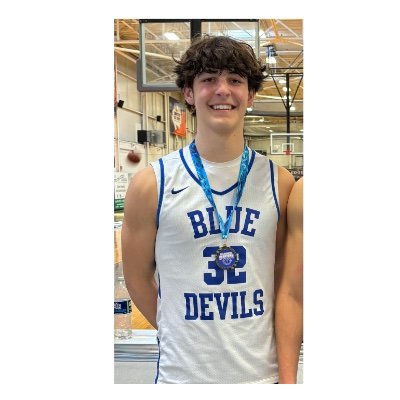 @LCBballTeam/@BXMNTBlueDevils🏀 | ‘25 | 6’5 G/F, | 3.8 Gpa | rowanromero87@gmail.com | https://t.co/3tU6WglPQe | (267) 300-1665