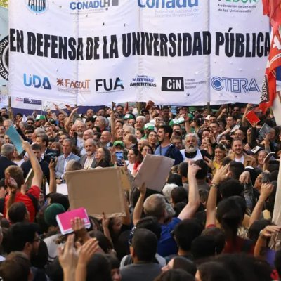 #SalvemosLaUniversidad
23/4 MARCHAMOS POR LA UNIVERSIDAD PÚBLICA GRATUITA Y DE CALIDAD