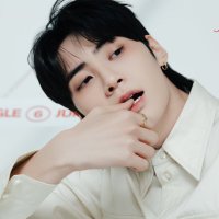 ๐บ๐๐๐๐๐ ๐บ๐๐๐๐ (@summerscent_ljh) 's Twitter Profile