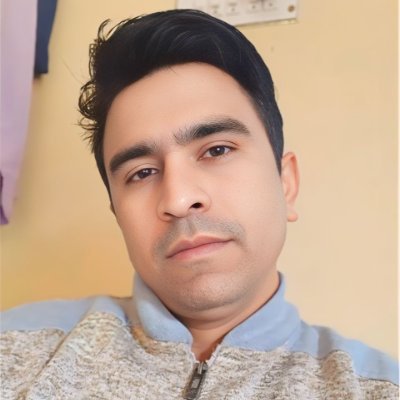 Social Activist: हिन्दुस्तानी हूँ - देश के राजनीतिक, आर्थिक और सामाजिक मुद्दों पर अपने स्वतंत्र विचार रखता हूँ।