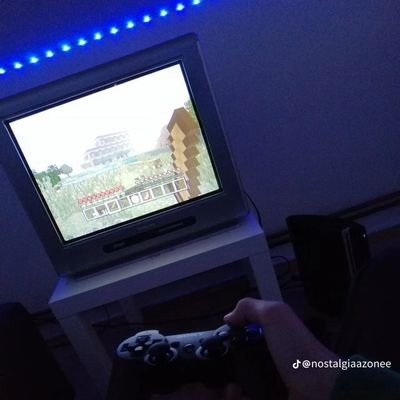 El canal oficial de AdriPM,conocido como El pozo
información básico
-nacionalidad:ESP/CAT