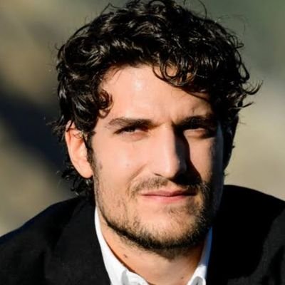 Twitter officiel de Louis Garrel. accueillir!