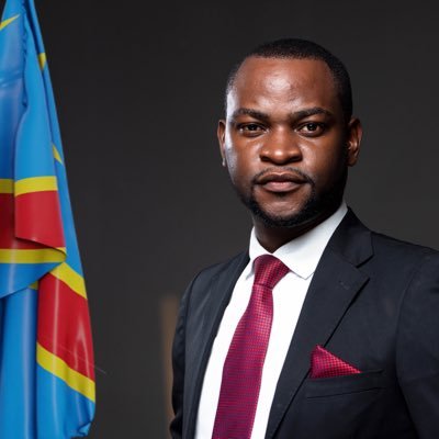 Président du Mouvement pour l’Union Congolaise ( MUC) et Membre de l’UNC. Entrepreneur ( CEO de SAMGROUPE ) Luttons pour la RDC prospère unis et fort.