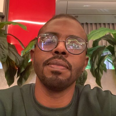 AbozarM's profile picture. Graphic Designer - Illegitimi non carborundum - حيث الأقلية ، لن تجدني في الزحام