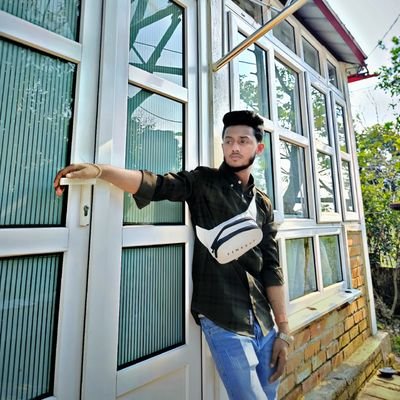 akashali2003's profile picture. 