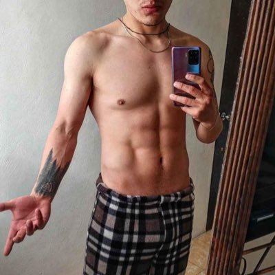 DavidDIAZ123519's profile picture. 