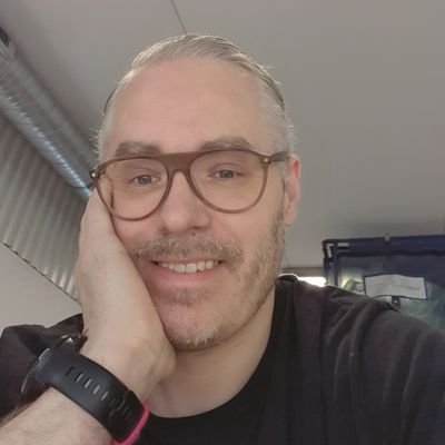 t0bbe79's profile picture. Warehouse work🦺
Sweden Stockholm 🇸🇪
Netflix 💻
Thaiboxning 🥊
Running 🏃
movies 🖥
Gym💪
bicycles🚴
skateboard 🛹
TV game🎮
Disney+❤️
dog lover🐕‍🦺❤️