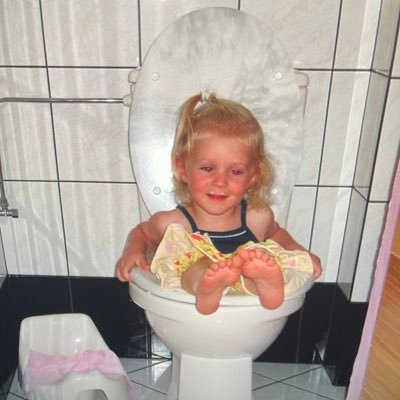 zizipalacios47's profile picture. j’ai terminé le jeu zombie tsunami