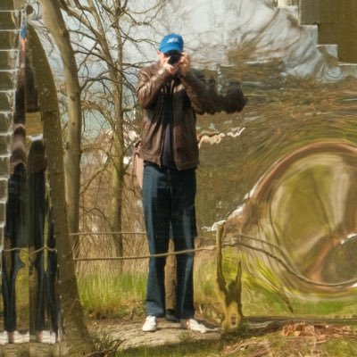 dayanasaf's profile picture. הפרשן הפוליטי של מעריב לנוער