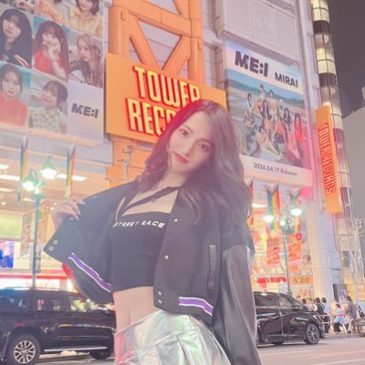 𝙔𝙊𝙐:𝙈𝙀 🇯🇵×🇩🇪insta メインです🙇🏻♀️𝟙𝟟𝟛𝕔𝕞巨人族💃🏼 👾お仕事依頼受け付けてます🙇🏻♀️