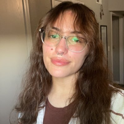 bellebabe14's profile picture. 