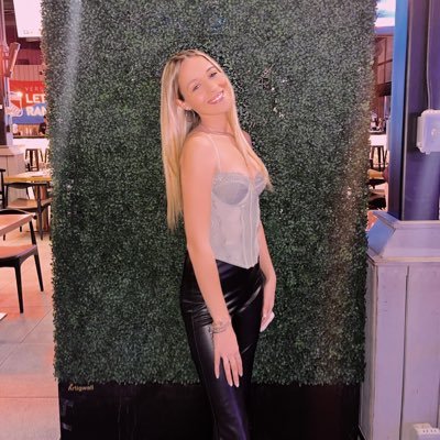 madiiann0's profile picture. 🦋positivity🦋