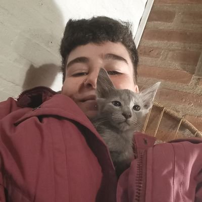 fumo porro y no me baño
ig: jazkih.outofcontext // jazkih