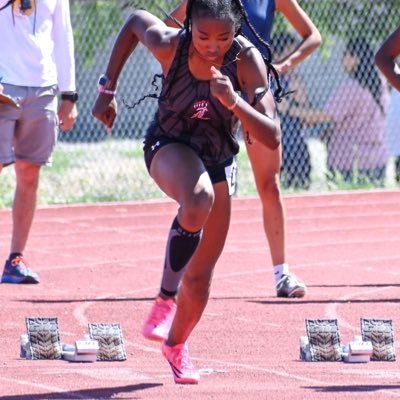 5’9, sophomore |class of 2026| at Liberty high school. |3.4 gpa|and,varsity track sprints |100(12.30)|200(25.68)|4x1(48.51) |Ig:3xclusive__lana