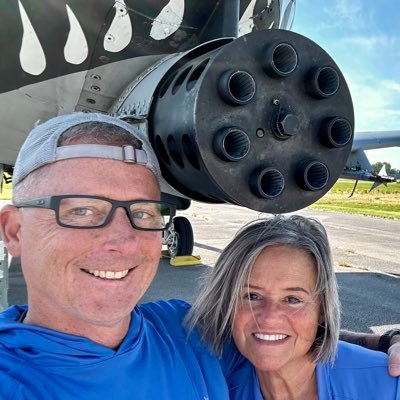 US Army Airborne, Gunfighter, Panama-Iraq Veteran, https://t.co/MS689EM5aZ storm chaser and traveling partner of @TriggerWX - aviation geek - plane spotter nerd